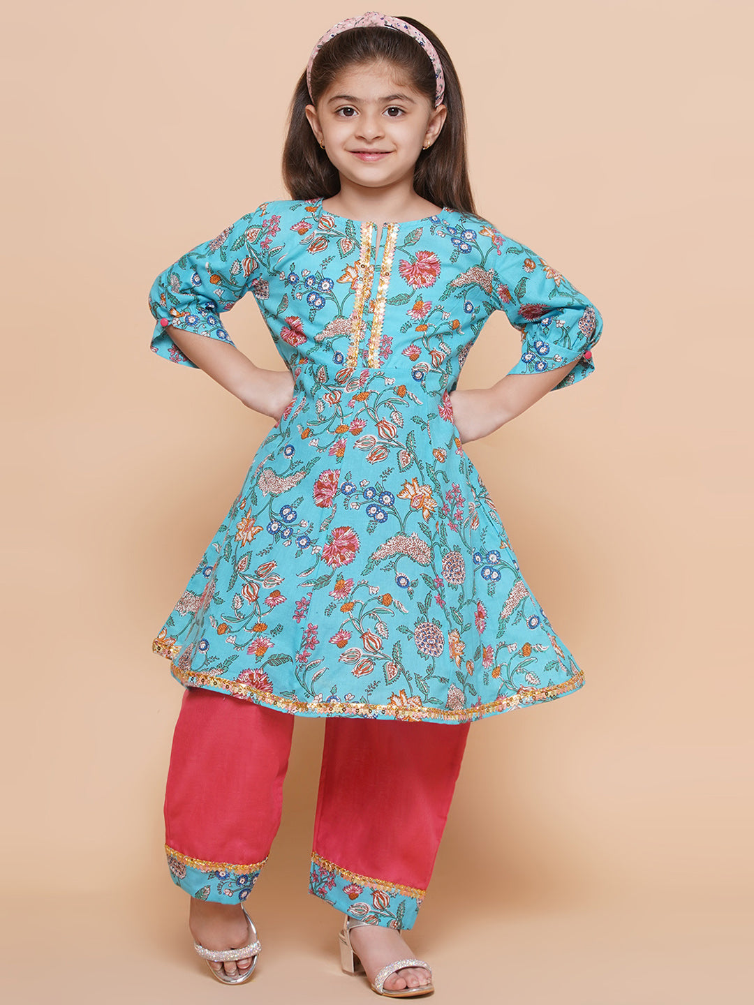 UC Cotton Woven Three Fourth Sleeves Floral printed Lace Embellished Kurta & Plazzoo Set