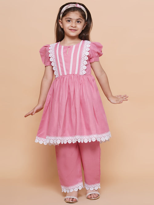 UC Cotton Woven Half puffed Sleeves Solid Lace Embellished Kurta & Plazzoo Set