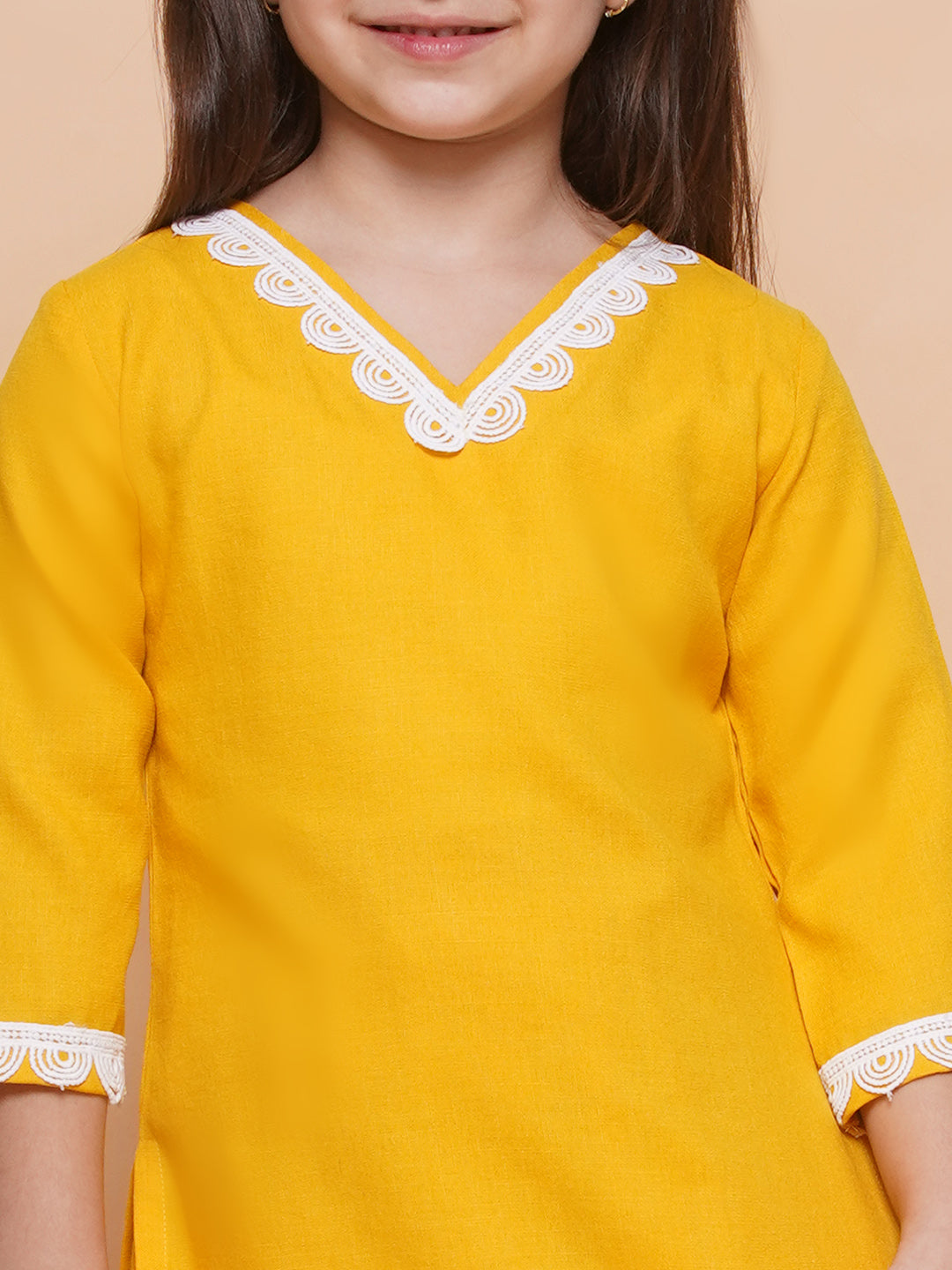 UC Cotton Woven Three Fourth Sleeves Solid Lace Embellished Kurta & Plazzoo Set