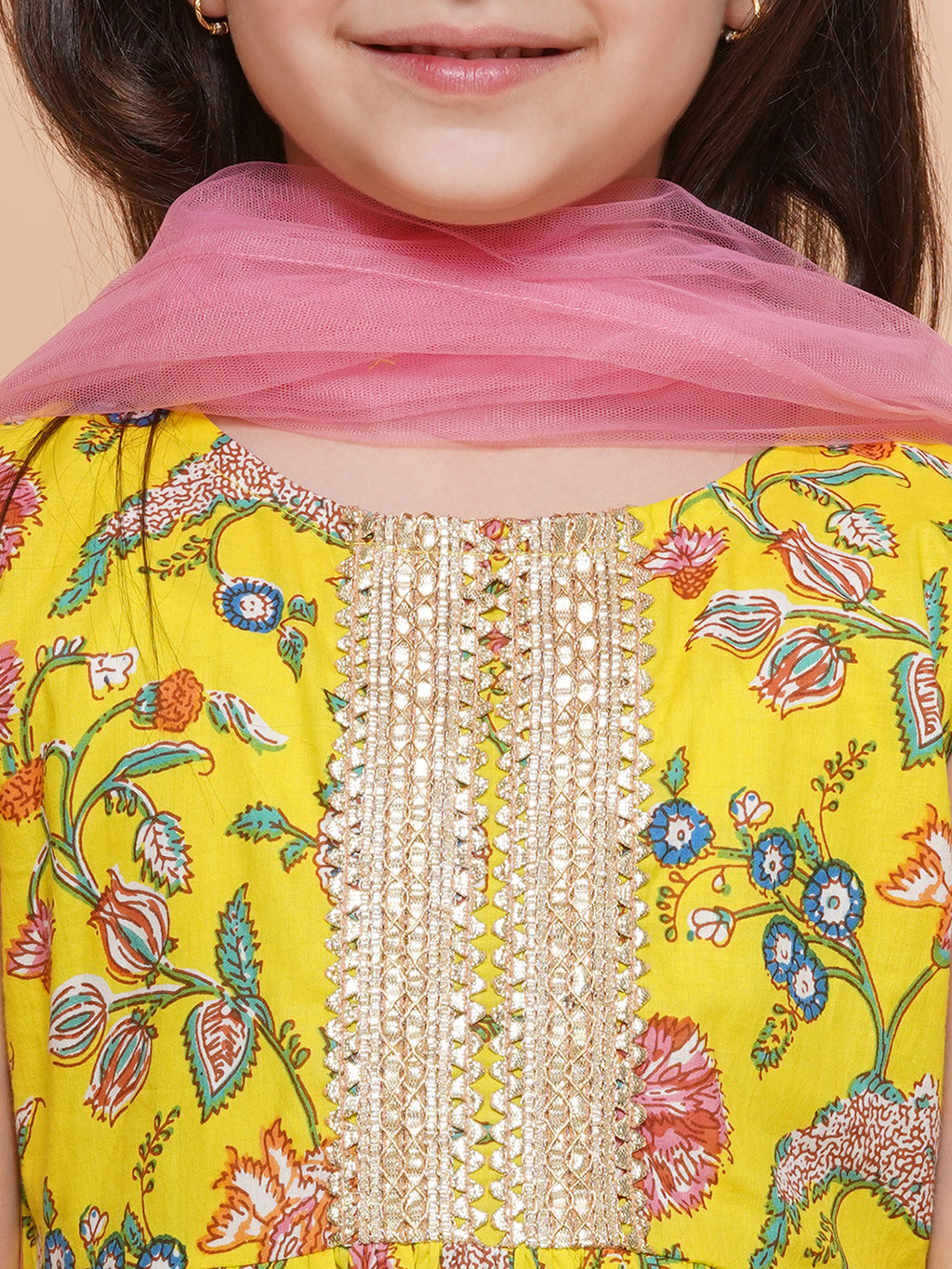 UC Cotton Woven Sleeveless Floral printed Lace Embellished Kurta & Garara with Dupatta and Purse Set