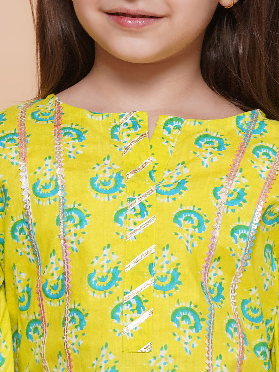 UC Cotton Woven Three Fourth Sleeves Floral Printed Kurta & Salwar Set