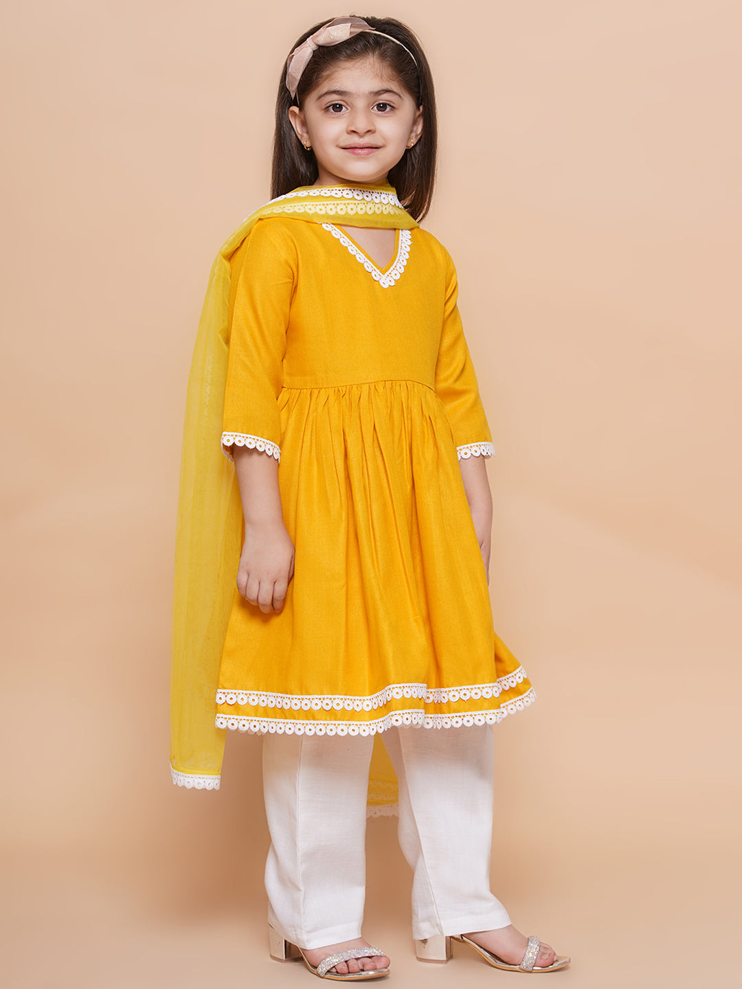 UC Cotton Woven Three Fourth Sleeves Lace Embellished Kurta & Plazzoo with Dupatta Set