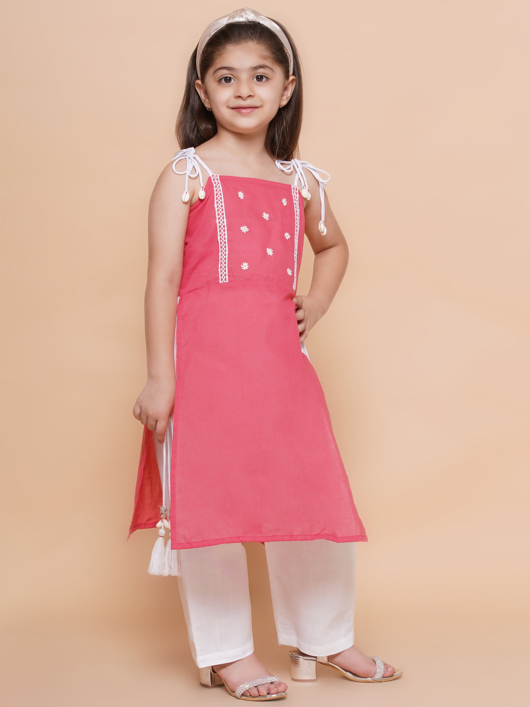 UC Cotton Woven Sleeveless Embroidered Kurta & Plazzoo