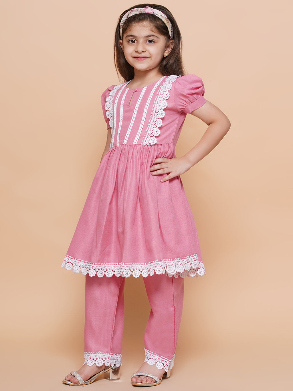 UC Cotton Woven Half puffed Sleeves Solid Lace Embellished Kurta & Plazzoo Set
