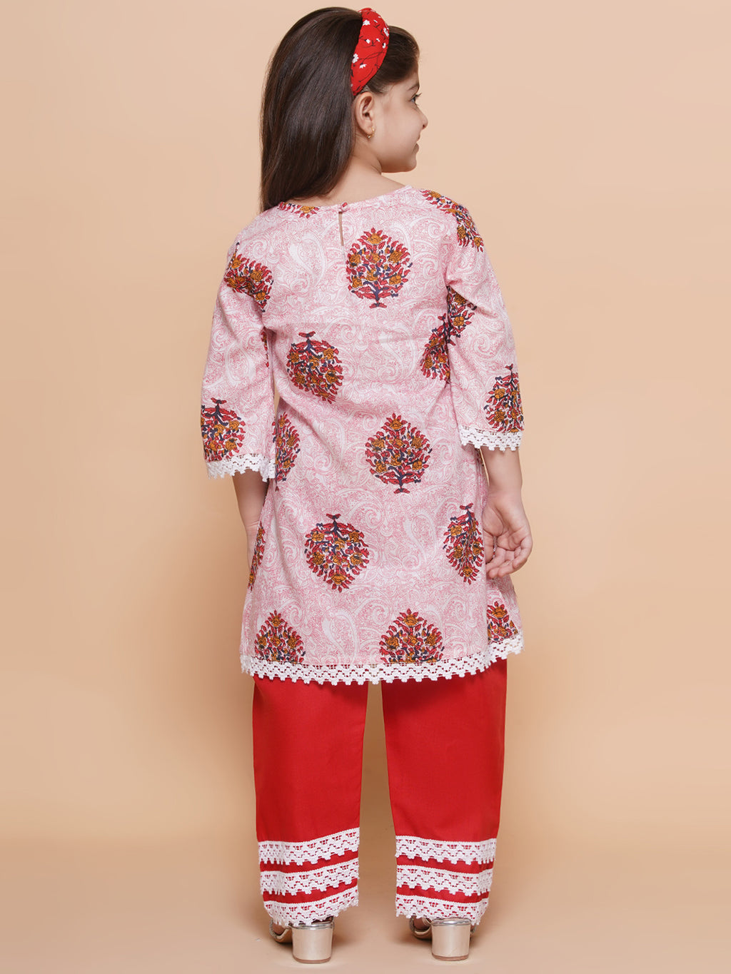 UC Cotton Woven Three Fourth Sleeves Floral Printed Kurta & Plazzoo Set