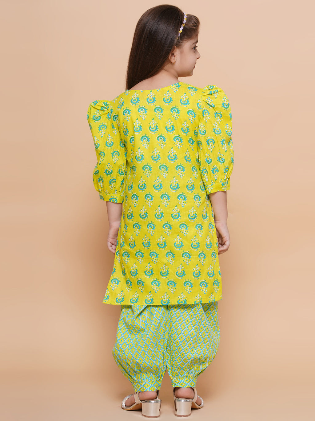 UC Cotton Woven Three Fourth Sleeves Floral Printed Kurta & Salwar Set