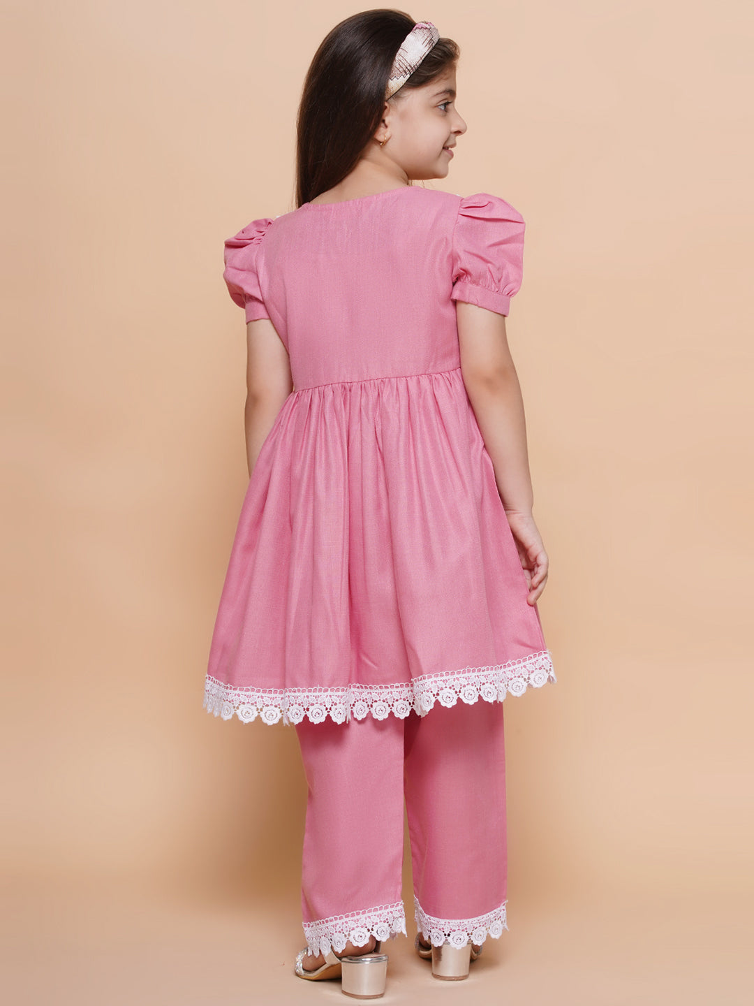 UC Cotton Woven Half puffed Sleeves Solid Lace Embellished Kurta & Plazzoo Set