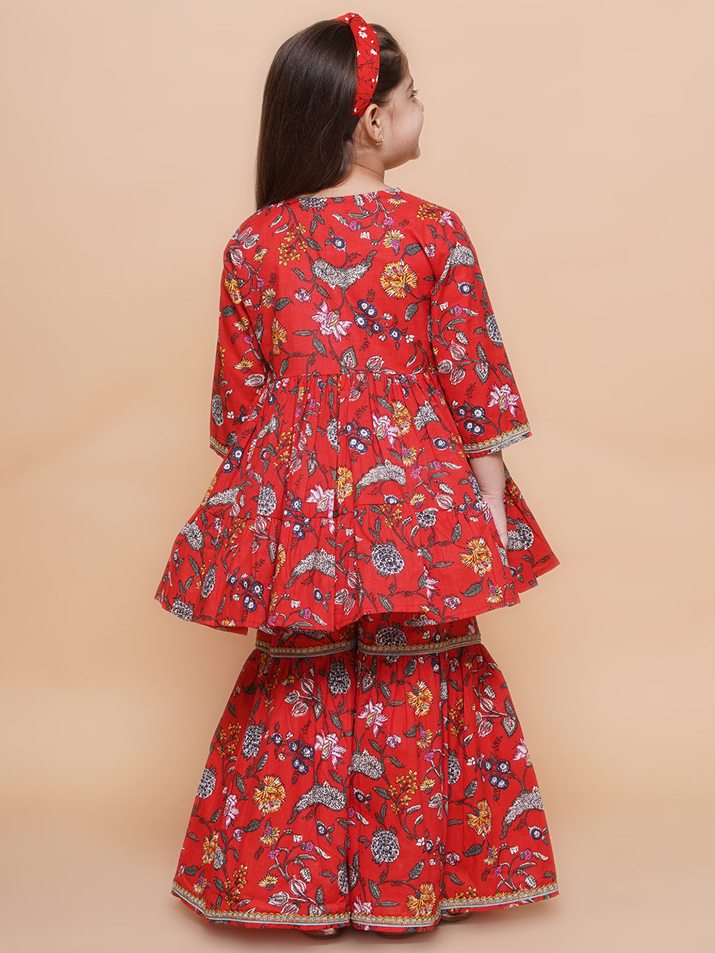 UC Cotton Woven Three Fourth Sleeves Floral printed Lace Embellished Kurta & Plazzoo Set