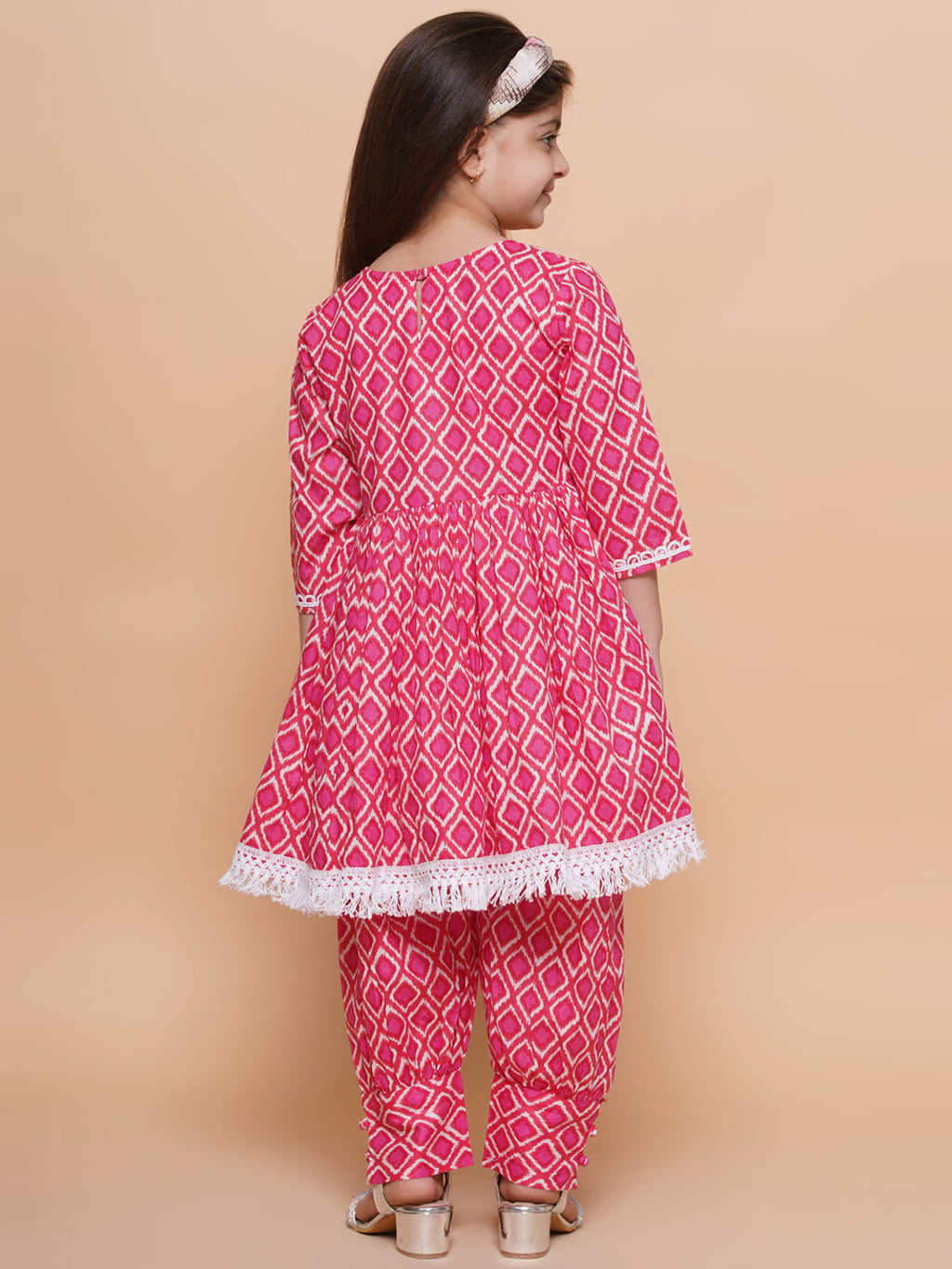 UC Cotton Woven Three Fourth Sleeves Geomatrical Printed Kurta & Salwar Set