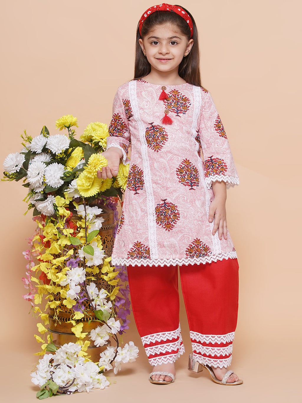 UC Cotton Woven Three Fourth Sleeves Floral Printed Kurta & Plazzoo Set